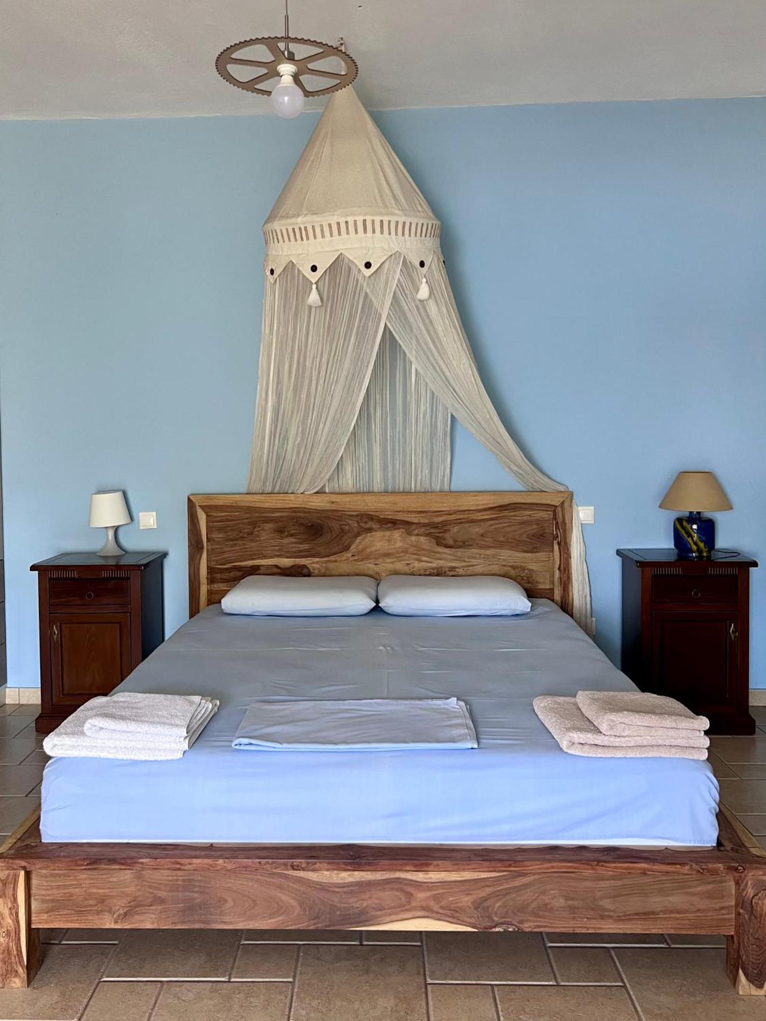 Villas Nies Sourpi المظهر الخارجي الصورة